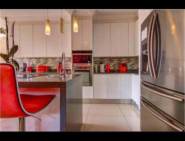 4 BEDROOM HOUSE FOR SALE IN GLEN EAGLE ESTATE